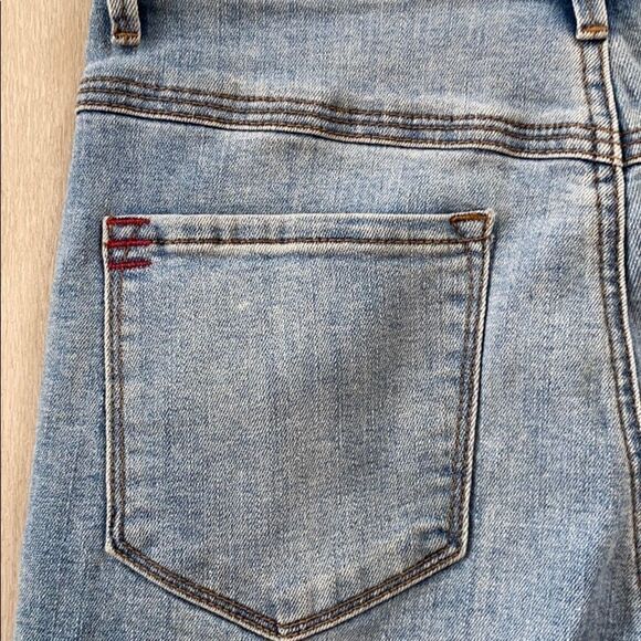 BDG Super High -Rise Faded Stretch 90s Style Skinny Jeans 28 - Picture 11 of 14